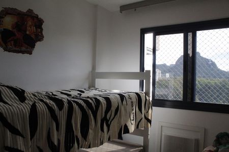 Quarto 1 de apartamento para alugar com 2 quartos, 78m² em Barra Olímpica, Rio de Janeiro