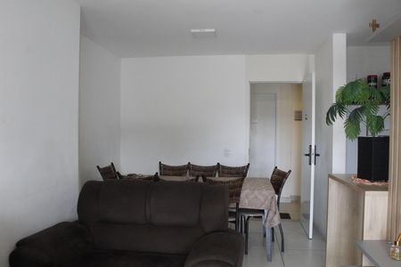 Apartamento para alugar com 78m², 2 quartos e 1 vagaSala