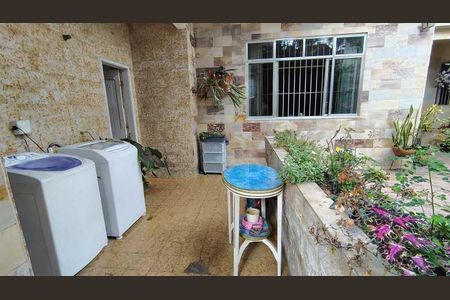 Casa à venda com 200m², 6 quartos e 2 vagas