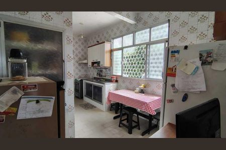 Casa à venda com 6 quartos, 200m² em Jardim Guanabara, Rio de Janeiro