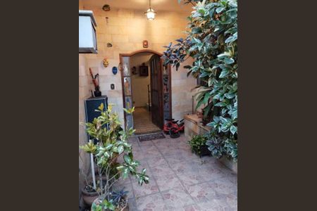 Casa à venda com 200m², 6 quartos e 2 vagas