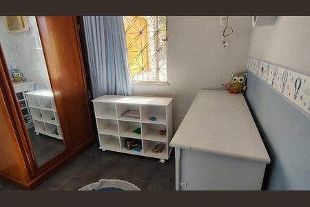 Casa à venda com 6 quartos, 200m² em Jardim Guanabara, Rio de Janeiro