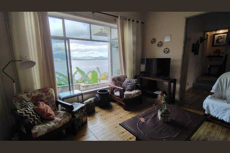 Casa à venda com 200m², 6 quartos e 2 vagas