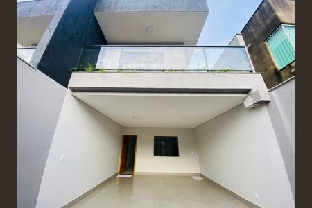 Casa à venda com 3 quartos, 150m² em Vitoria, Belo Horizonte