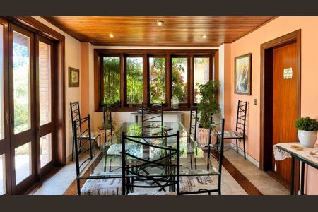 Casa à venda com 5 quartos, 490m² em Residencial Cinco (Alphaville), Santana de Parnaíba