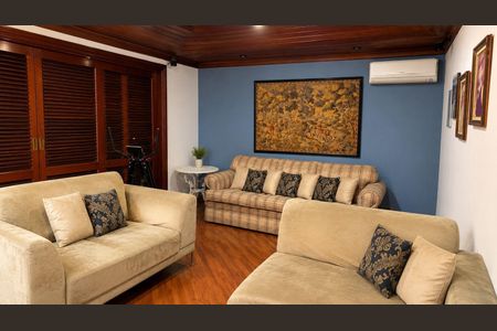 Casa à venda com 5 quartos, 490m² em Residencial Cinco (Alphaville), Santana de Parnaíba
