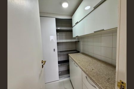 Apartamento à venda com 158m², 4 quartos e 2 vagas