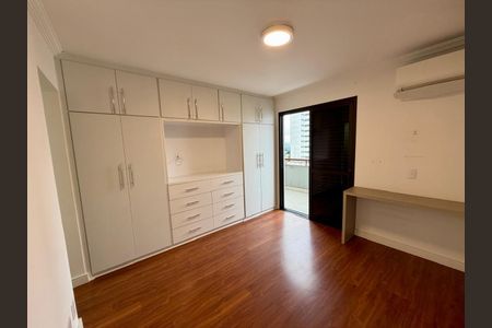 Apartamento à venda com 158m², 4 quartos e 2 vagas