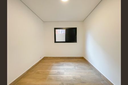 Quarto 1 de casa para alugar com 2 quartos, 100m² em Remédios, Osasco