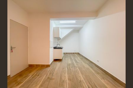 Sala e Cozinha de casa para alugar com 2 quartos, 100m² em Remédios, Osasco