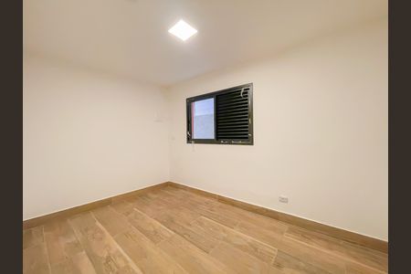 Quarto 2 de casa para alugar com 2 quartos, 100m² em Remédios, Osasco