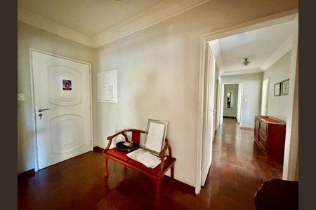 Apartamento à venda com 200m², 4 quartos e 1 vaga