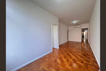 Apartamento à venda com 84m², 3 quartos e sem vaga