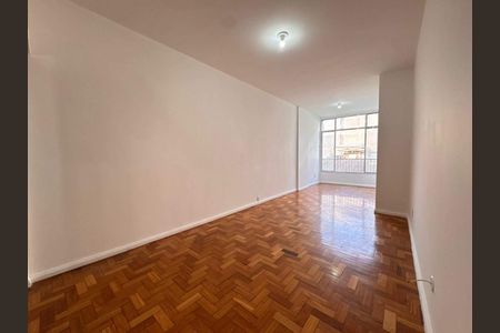 Apartamento à venda com 84m², 3 quartos e sem vaga