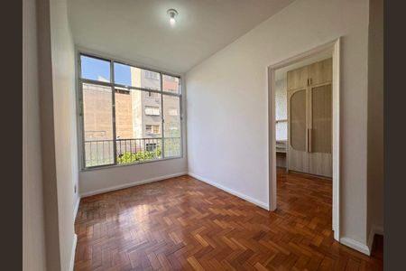 Apartamento à venda com 84m², 3 quartos e sem vaga
