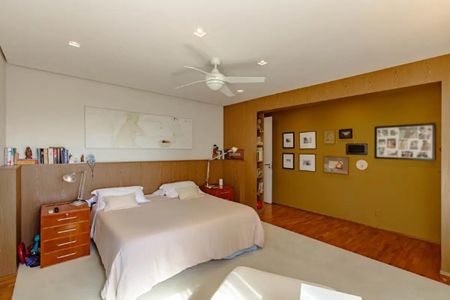 Apartamento à venda com 3 quartos, 453m² em Itaim Bibi, São Paulo
