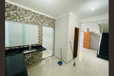 Casa à venda com 114m², 2 quartos e 2 vagas