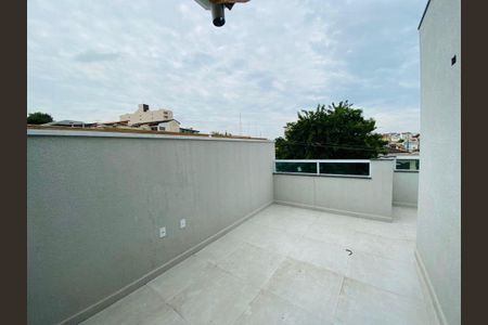 Casa à venda com 114m², 2 quartos e 2 vagas
