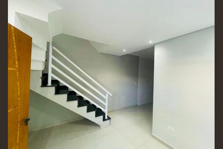 Casa à venda com 114m², 2 quartos e 2 vagas