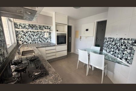 Apartamento à venda com 170m², 4 quartos e 3 vagas