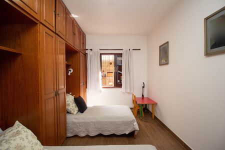 Casa à venda com 270m², 3 quartos e 6 vagasQuarto 2