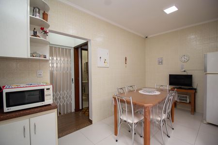 Casa à venda com 270m², 3 quartos e 6 vagasCozinha