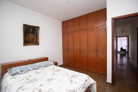 Casa à venda com 270m², 3 quartos e 6 vagasQuarto 3