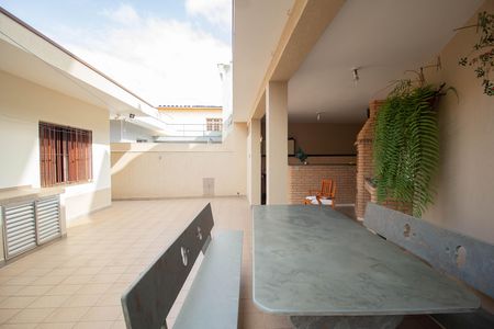 Casa à venda com 270m², 3 quartos e 6 vagasChurrasqueira