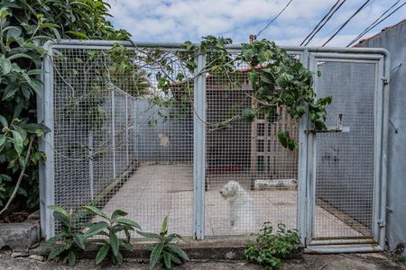 Casa para alugar com 310m², 3 quartos e 3 vagas Casa para alugar com 310m², 3 quartos e 3 vagasCanil