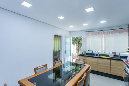Casa para alugar com 310m², 3 quartos e 3 vagas Casa para alugar com 310m², 3 quartos e 3 vagasCozinha
