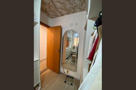 Casa à venda com 104m², 2 quartos e 2 vagasCloset