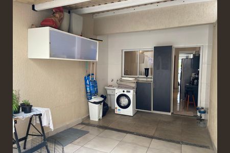 Casa à venda com 104m², 2 quartos e 2 vagasQuintal