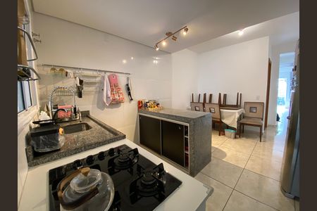 Casa à venda com 104m², 2 quartos e 2 vagasCozinha