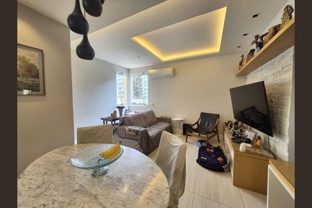 Sala de apartamento à venda com 2 quartos, 61m² em Laranjeiras, Rio de Janeiro
