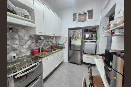 Apartamento à venda com 61m², 2 quartos e sem vaga Apartamento à venda com 61m², 2 quartos e sem vagaCozinha
