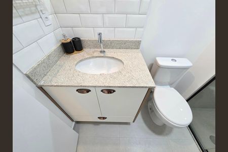 Studio para alugar com 25m², 1 quarto e sem vaga Studio para alugar com 25m², 1 quarto e sem vagaBanheiro