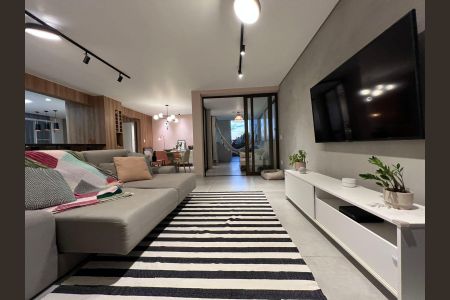 Apartamento à venda com 185m², 3 quartos e 1 vaga Apartamento à venda com 185m², 3 quartos e 1 vagaSala