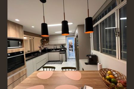 Apartamento à venda com 185m², 3 quartos e 1 vaga Apartamento à venda com 185m², 3 quartos e 1 vagaCozinha