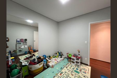 Apartamento à venda com 185m², 3 quartos e 1 vaga Apartamento à venda com 185m², 3 quartos e 1 vagaQuarto