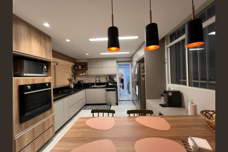 Apartamento à venda com 185m², 3 quartos e 1 vaga Apartamento à venda com 185m², 3 quartos e 1 vagaCozinha