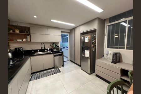 Apartamento à venda com 185m², 3 quartos e 1 vaga Apartamento à venda com 185m², 3 quartos e 1 vagaCozinha
