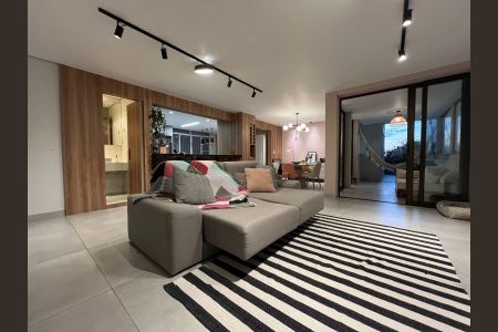 Apartamento à venda com 185m², 3 quartos e 1 vaga Apartamento à venda com 185m², 3 quartos e 1 vagaSala