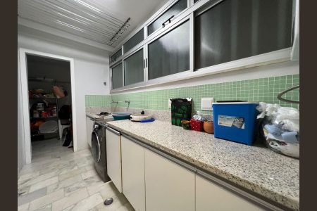 Apartamento à venda com 185m², 3 quartos e 1 vaga Apartamento à venda com 185m², 3 quartos e 1 vagaCozinha
