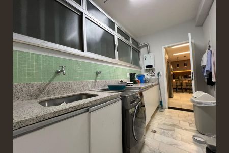 Apartamento à venda com 185m², 3 quartos e 1 vaga Apartamento à venda com 185m², 3 quartos e 1 vagaCozinha