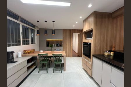 Apartamento à venda com 185m², 3 quartos e 1 vaga Apartamento à venda com 185m², 3 quartos e 1 vagaCozinha