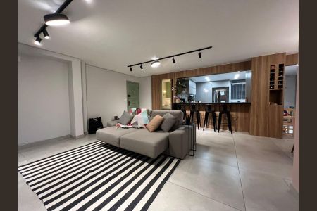 Apartamento à venda com 185m², 3 quartos e 1 vaga Apartamento à venda com 185m², 3 quartos e 1 vagaSala