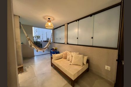 Apartamento à venda com 185m², 3 quartos e 1 vaga Apartamento à venda com 185m², 3 quartos e 1 vagaÁrea externa