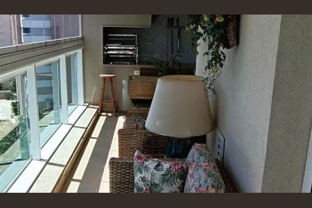 Apartamento à venda com 193m², 4 quartos e 4 vagas