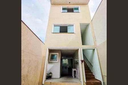 Casa à venda com 251m², 4 quartos e 2 vagas