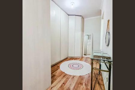 Casa à venda com 251m², 4 quartos e 2 vagas